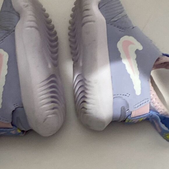 Nike Kids' Multicolor Flex Runner Dream Stretch Slip On Sneaker Shoes Size 2C - Picture 6 of 8